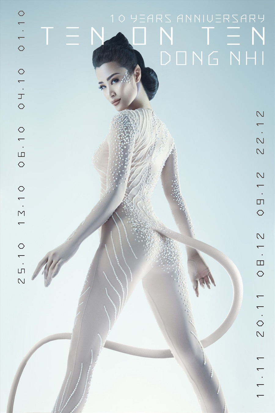 Những hình ảnh gợi cảm của nữ ca sĩ làm fan “đứng ngồi không yên“.