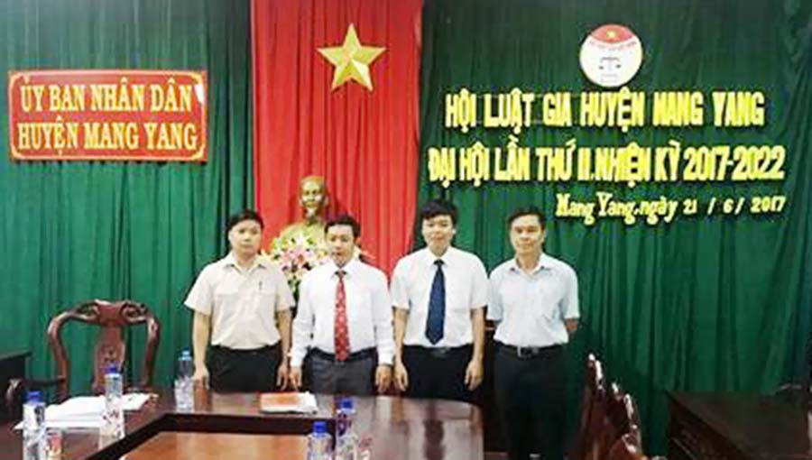  Ra mắt Ban Chấp hành mới. Ảnh: Đinh Yến