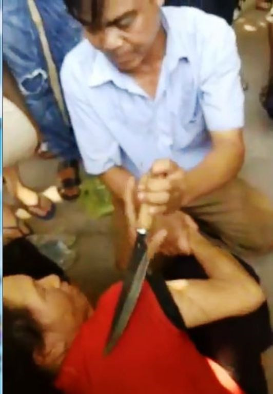 Bà Hương bị bắt giữ và tra hỏi vì... bị hiểu nhầm