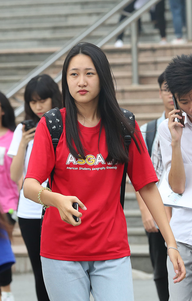  Nhiều thí sinh có phong cách cá tính, xinh đẹp và năng động.