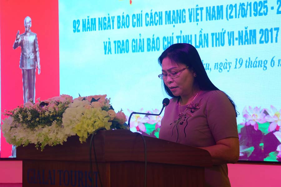 3 Phó Chủ tịch UBND tỉnh phát biểu chỉ đạo tại buổi tọa đàm. Ảnh: Phương Linh