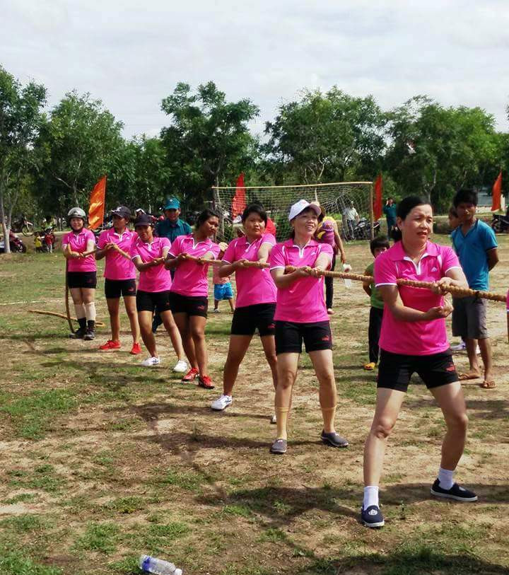 Chị Kiôch tích cực tham gia các phong trà của địa phương. Ảnh: Mai Ka