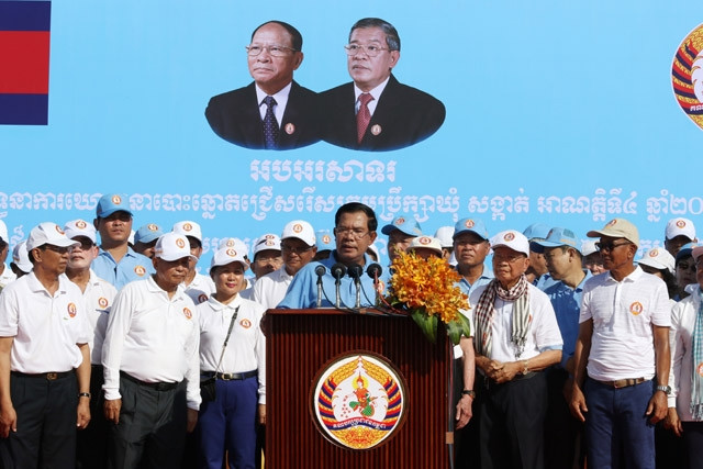 Thủ tướng Campuchia Hun Xen tuyên bố CPP giành chiến thắng.