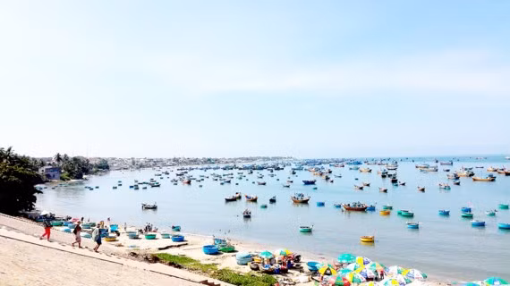 Một góc làng chài Mũi Né.