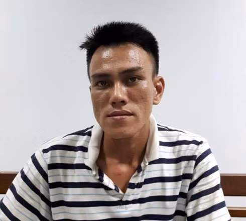 Chân dung hung thủ dùng xăng đốt người yêu Huỳnh Đức Ngọc Chân dung hung thủ dùng xăng đốt người yêu Hùynh Đức Ngọc