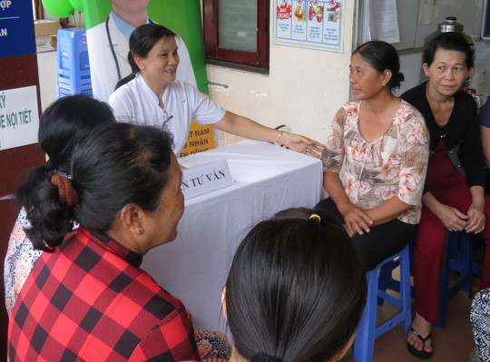 Tư vấn cho các phụ nữ độ tuổi tiền mãn kinh - mãn kinh tại Bệnh viện Từ Dũ trong khuôn khổ hội thảo Tư vấn cho các phụ nữ độ tuổi tiền mãn kinh - mãn kinh tại Bệnh viện Từ Dũ trong khuôn khổ hội thảo