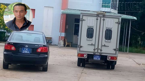 Công an khám nhà nghi phạm Huỳnh Út Việt Công an khám nhà nghi phạm Huỳnh Út Việt