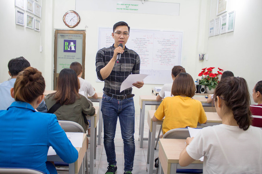 Hiện tại thầy giáo Đặng Bá Đạo đang trong tình trạng độc thân. Hiện tại thầy giáo Đặng Bá Đạo đang trong tình trạng độc thân.
