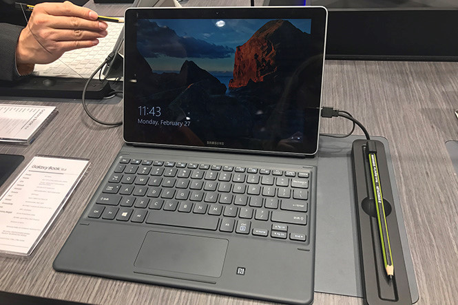 Những tablet có bàn phím tháo rời cho phép mọi người di chuyển tiện lợi hơn Những tablet có bàn phím tháo rời cho phép mọi người di chuyển tiện lợi hơn