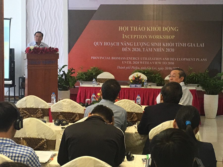  Ổng Bùi Khắc Quang-Giám đốc Sở Công thương phát biểu tại Hội thảo. Ảnh: Hà Duy