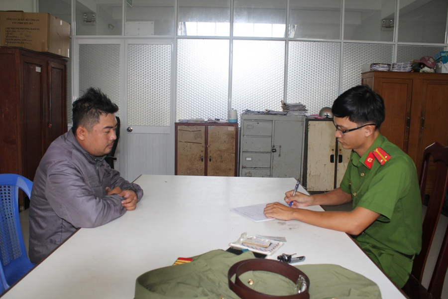 Nhựt tại cơ quan công an Nhựt tại cơ quan công an