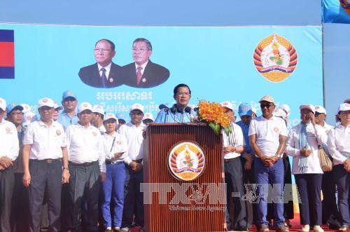 Chủ tịch CPP, Thủ tướng Samdech Hun Sen phát biểu khởi động cuộc tuần hành.