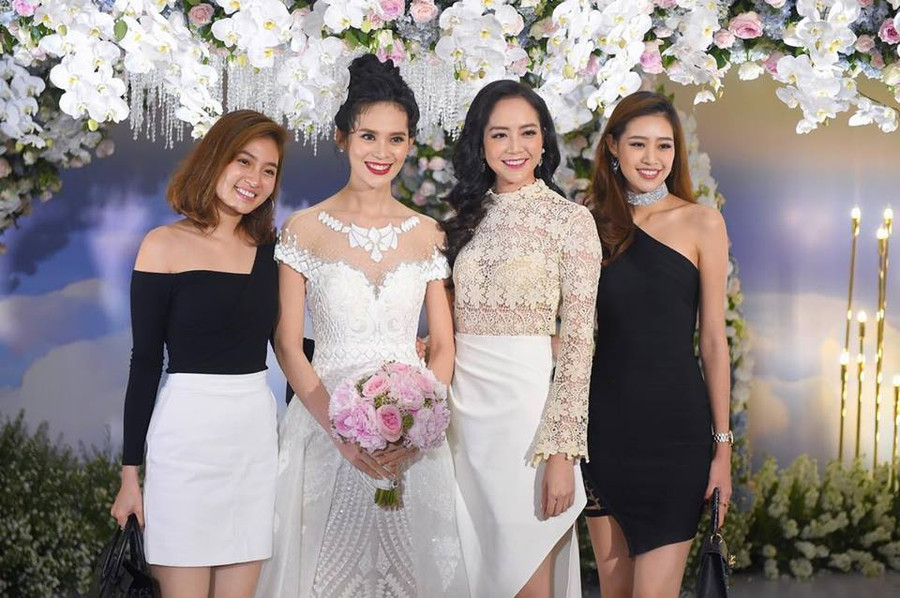 Đám cưới của cô quy tụ rất nhiều mỹ nhân từng dự thi Hoa hậu Hoàn vũ Việt Nam 2015