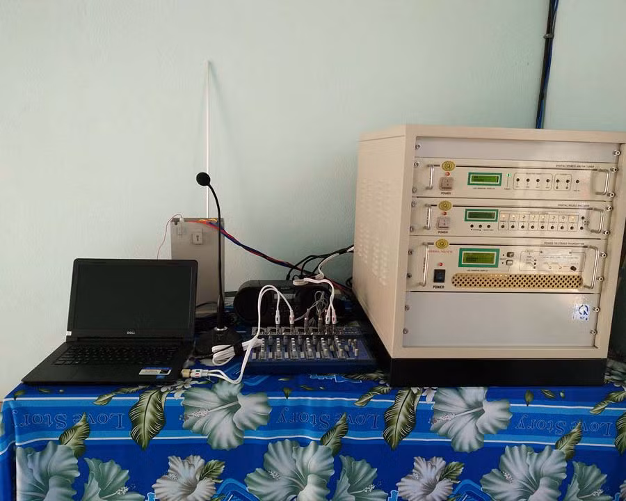  Trang-thiết bị của một Đài Truyền thanh xã. Ảnh: Hồng Hạnh