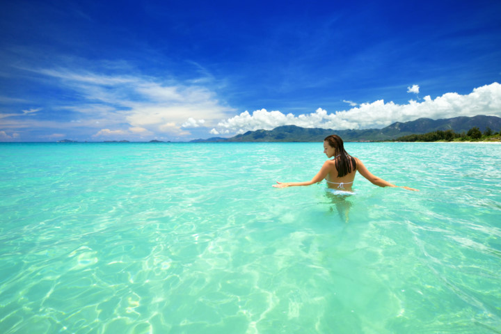 Bơi:Không chỉ giúp cho tinh thần thoải mái mà còn tốt cho sức khỏe, nhưng hãy đảm bảo rằng không gì có thể gây hại cho bạn trước khi xuống nước. Bơi:Không chỉ giúp cho tinh thần thoải mái mà còn tốt cho sức khỏe, nhưng hãy đảm bảo rằng không gì có thể gây hại cho bạn trước khi xuống nước.