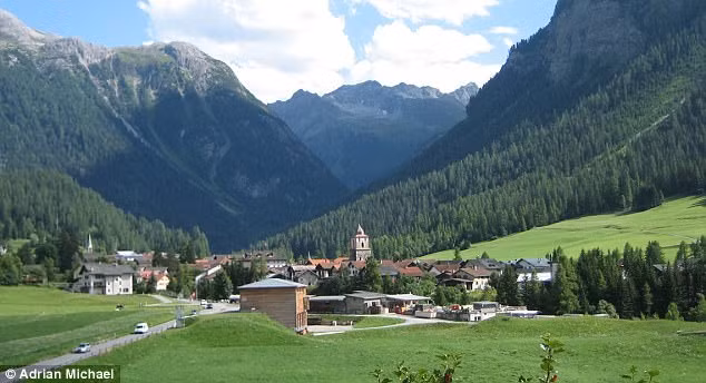 Bravuogn là thị trấn vùng núi tuyệt đẹp của Thụy Sỹ. Bravuogn là thị trấn vùng núi tuyệt đẹp của Thụy Sỹ.