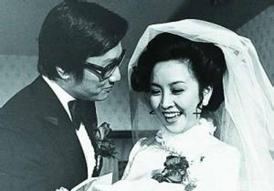 Chân Trân và Tạ Hiền. Chân Trân và Tạ Hiền.