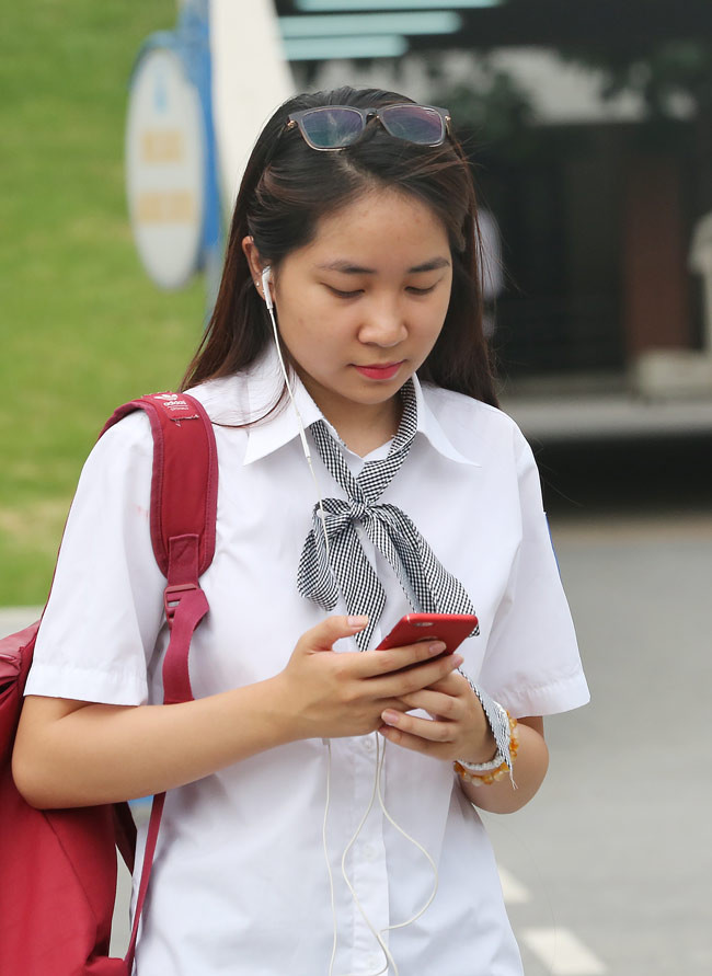 Vẻ dịu dàng của thiếu nữ tuổi 18.