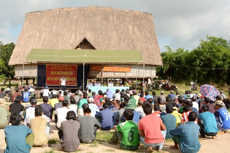 Tuyên truyền Chính sách chi trả dịch vụ môi trường rừng với người dân xã Hà Tây