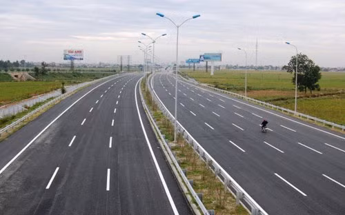 Tổng mức đầu tư dự kiến cho dự án cao tốc nói trên là 12.500 tỷ đồng, trong đó vốn ngân sách Trung ương chiếm 2/3.