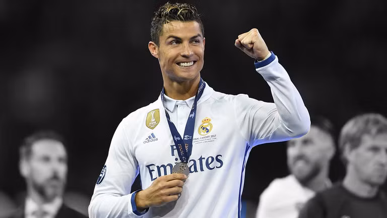 Ronaldo lên ngôi ở Cardiff cùng Real