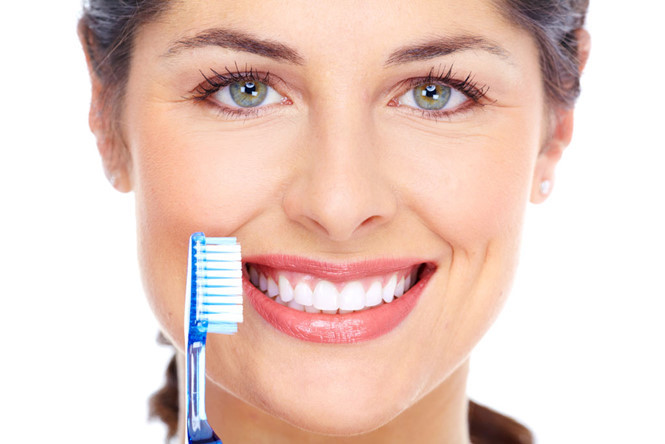 Hãy chăm sóc răng mỗi ngày để có sức khỏe răng miệng tốt.