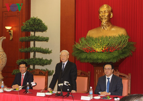 Tổng Bí thư Nguyễn Phú Trọng phát biểu tại cuộc gặp các Đại sứ, Trưởng cơ quan đại diện ngoại giao Việt Nam ở nước ngoài. Tổng Bí thư Nguyễn Phú Trọng phát biểu tại cuộc gặp các Đại sứ, Trưởng cơ quan đại diện ngoại giao Việt Nam ở nước ngoài.