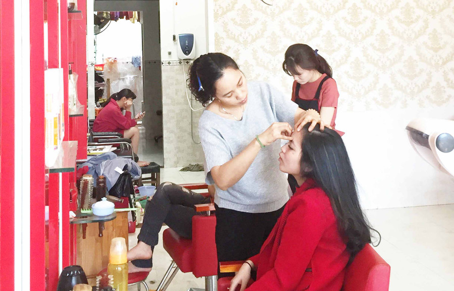 Khách tăng mạnh vào những ngày giáp Tết. Ảnh: Lê Lan