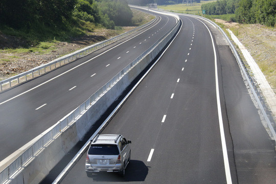 Đường cao tốc Đà Nẵng - Quảng Ngãi