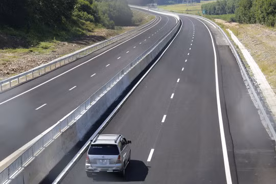 Đường cao tốc Đà Nẵng - Quảng Ngãi