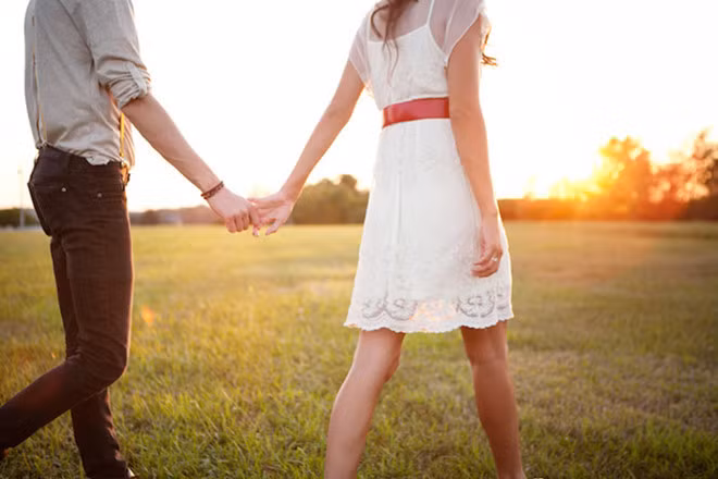  Nhiều người cho rằng, để giữ được sự lãng mạn, vợ chồng không nên làm chung