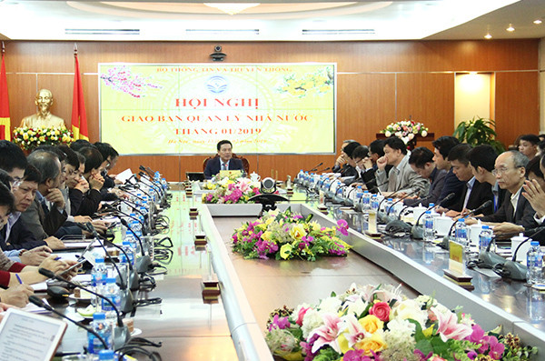 Bộ trưởng Nguyễn Mạnh Hùng chủ trì cuộc họp giao ban quản lý nhà nước Bộ TT&TT tháng 1/2019. Ảnh: Trọng Đạt.