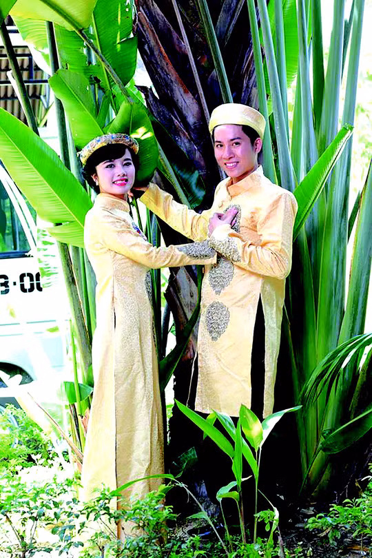  Nguyễn Duy Tâm và một nửa của mình