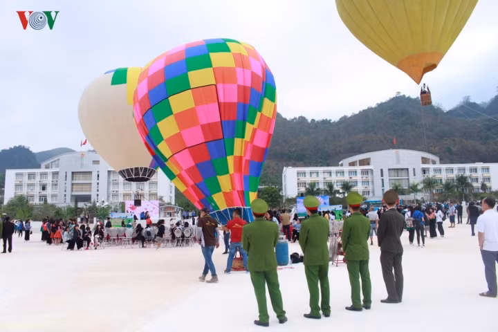  Lực lượng cảnh sát đảm bảo an ninh trật tự.