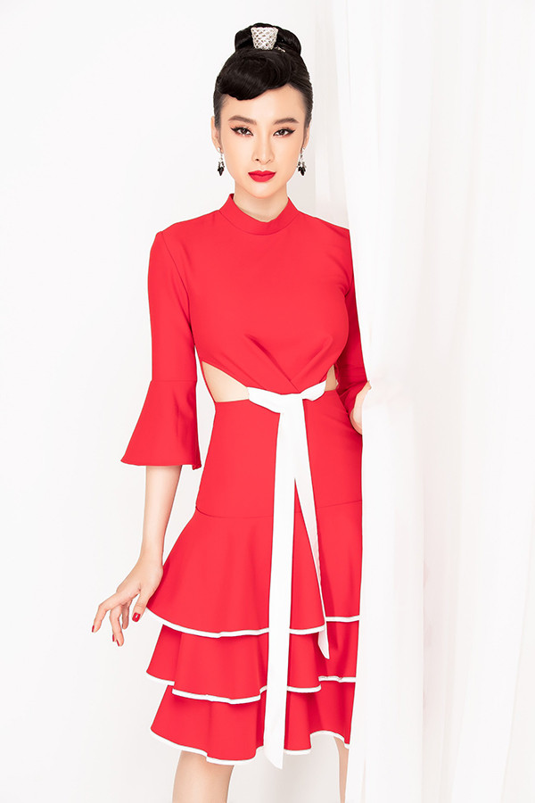 Bộ ảnh được thực hiện với sự hỗ trợ của nhiếp ảnh AT, trang điểm và làm tóc Quân Nguyễn, Pu Lê.