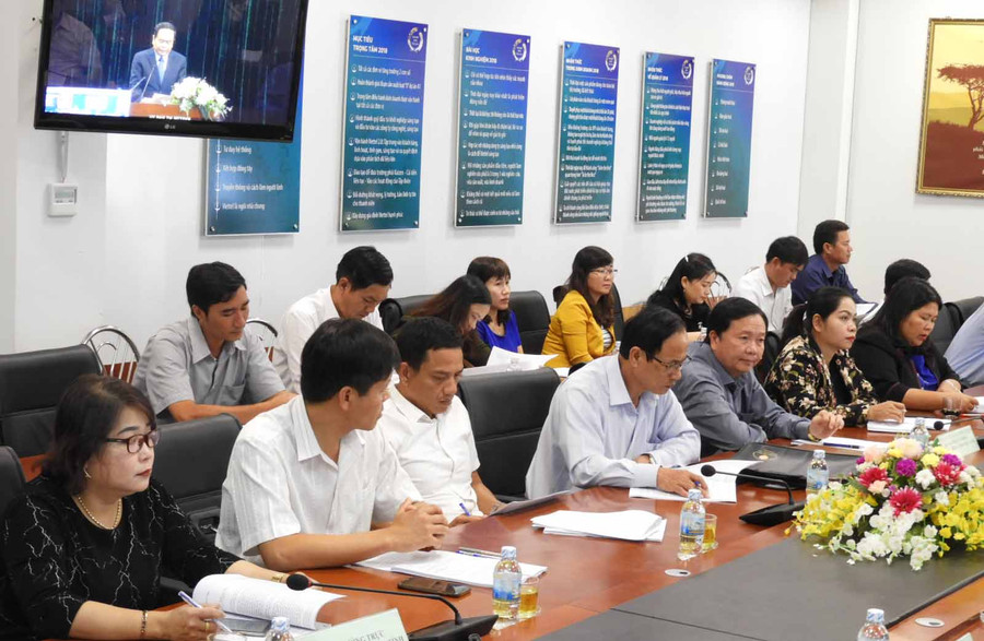 Đại biểu dự hội nghị trực tuyến. Ảnh: Thanh Nhật