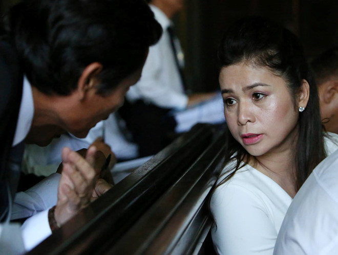  Bà Lê Hoàng Diệp Thảo đồng ý rút đơn xin ly hôn tại tòa nhưng giữ nguyên yêu cầu tranh chấp tài sản