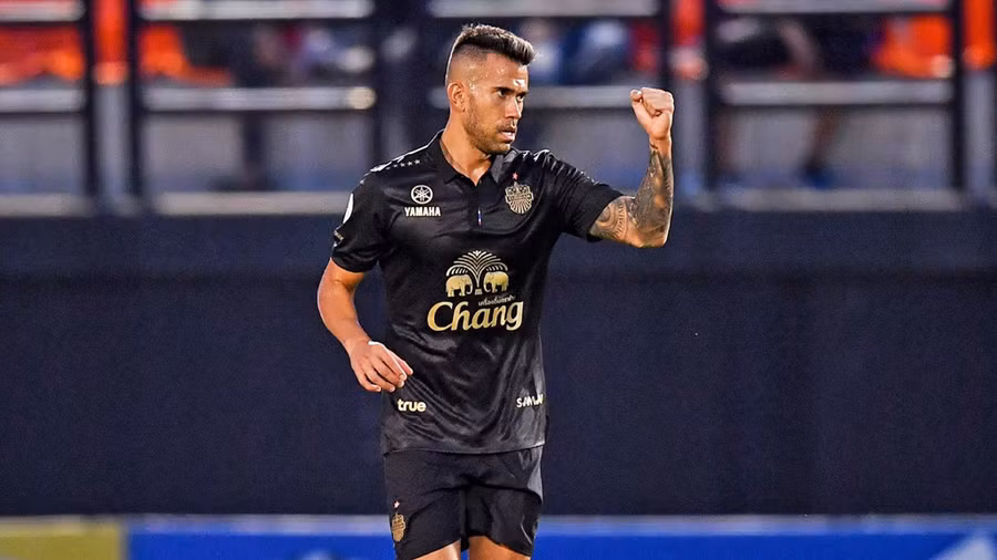  Javier Patino - cái tên từng làm khổ hàng phòng ngự Hàn Quốc - hiện góp mặt trong đội hình Buriram. Ảnh: Fox Sports.