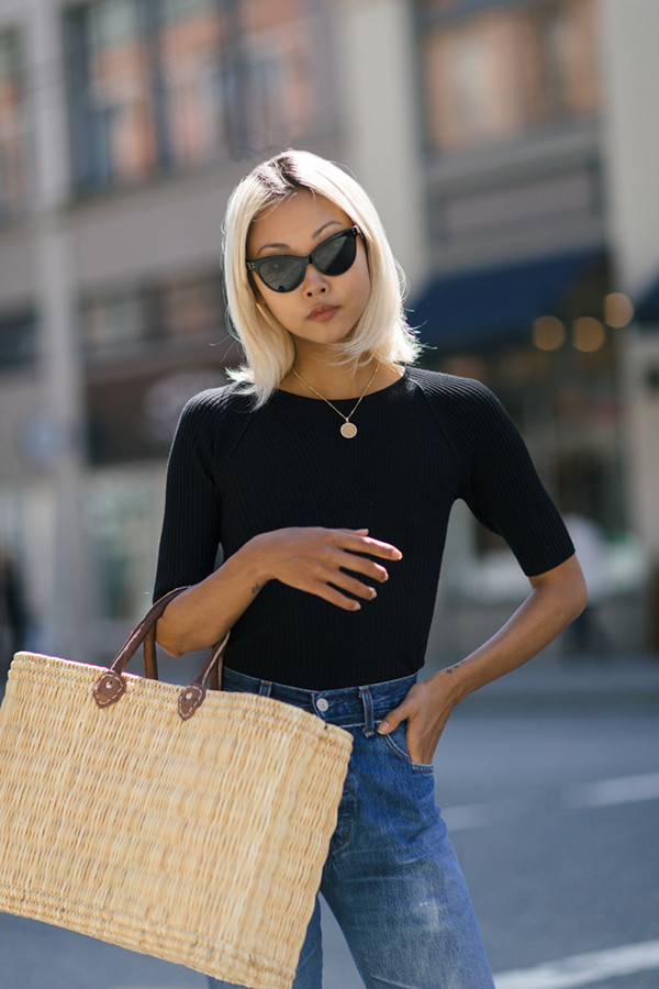  Học hỏi cách mix trang phục của fashionista nổi tiếng, chị em văn phòng dễ dàng có được set đồ ưng ý khi đi làm.