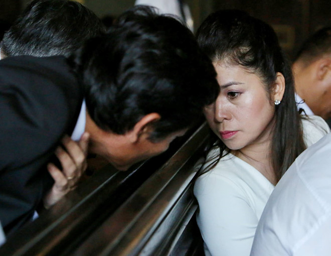 Bà Lê Hoàng Diệp Thảo cho biết bà giữ nguyên yêu cầu khởi kiện Bà Lê Hoàng Diệp Thảo cho biết bà giữ nguyên yêu cầu khởi kiện