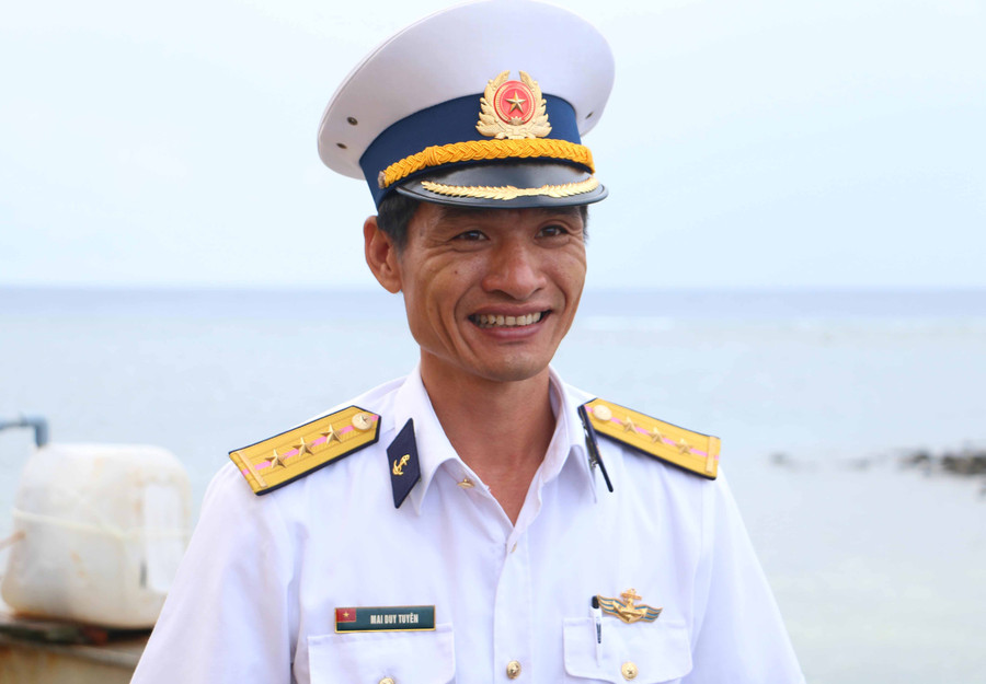Thượng úy Mai Duy Tuyên. Ảnh: Quang Tấn
