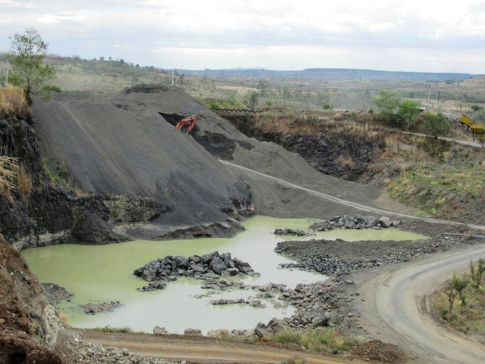  Khu vực mỏ khai thác ngoài phạm vi được cấp phép