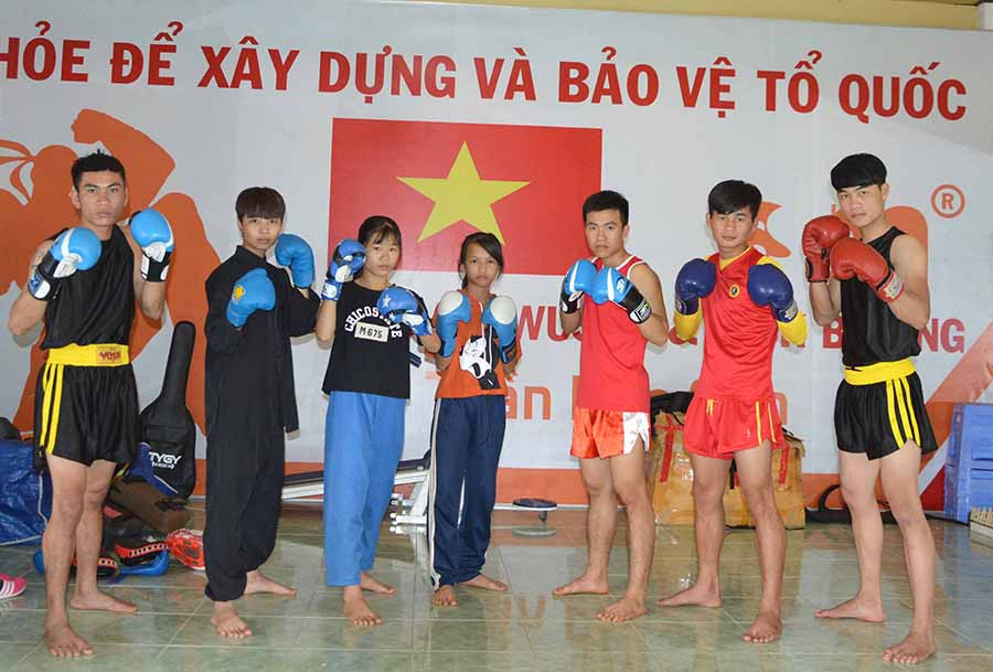 Các VĐV đội tuyển Võ cổ truyền Gia Lai tích cực chuẩn bị tập luyện để tham dự giải. 