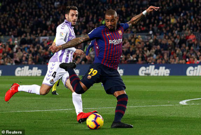 Boateng vẫn chưa có bàn thắng ra mắt CLB xứ Catalan.