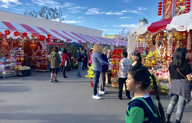 Khu chợ tết ở Quận Cam, California  Khu chợ tết ở Quận Cam, California