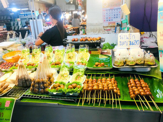 Những món ăn vặt không thể bỏ qua Những món ăn vặt không thể bỏ qua