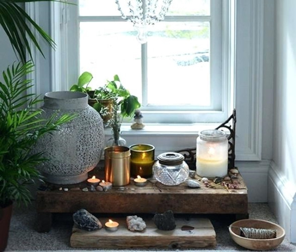  Thêm hoa hay cây xanh sẽ là ý tưởng hay nếu bạn muốn duy trì không khí mùa xuân trong nhà.