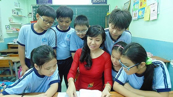 Nhiều ý kiến về tiền lương nhà giáo trong dự thảo Luật Giáo dục (sửa đổi) Nhiều ý kiến về tiền lương nhà giáo trong dự thảo Luật Giáo dục (sửa đổi)