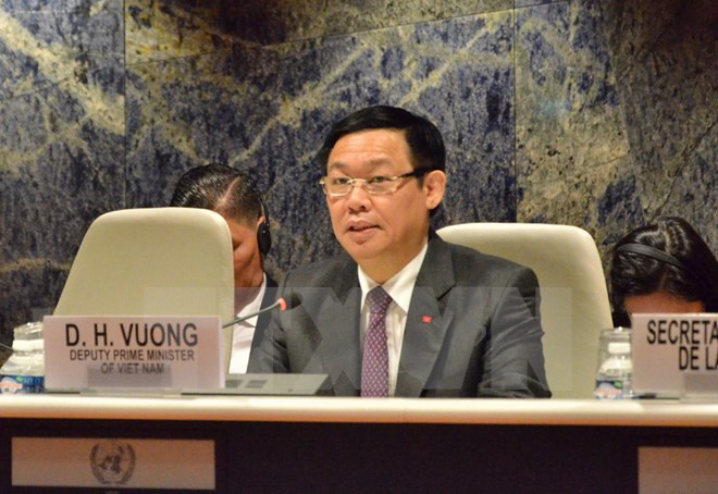 Phó Thủ tướng Chính phủ Vương Đình Huệ tham dự và phát biểu tại Phiên họp lần thứ 64 Ủy ban Thương mại và Phát triển của Hội nghị Liên hợp quốc về Thương mại và Phát triển (UNCTAD). Phó Thủ tướng Chính phủ Vương Đình Huệ tham dự và phát biểu tại Phiên họp lần thứ 64 Ủy ban Thương mại và Phát triển của Hội nghị Liên hợp quốc về Thương mại và Phát triển (UNCTAD).
