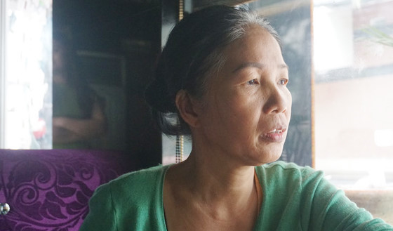 Bà Nghĩa, mẹ của Nhung trao đổi về hành trình làm giấy tờ đưa con ra khỏi Trung tâm hỗ trợ xã hội Bà Nghĩa, mẹ của Nhung trao đổi về hành trình làm giấy tờ đưa con ra khỏi Trung tâm hỗ trợ xã hội